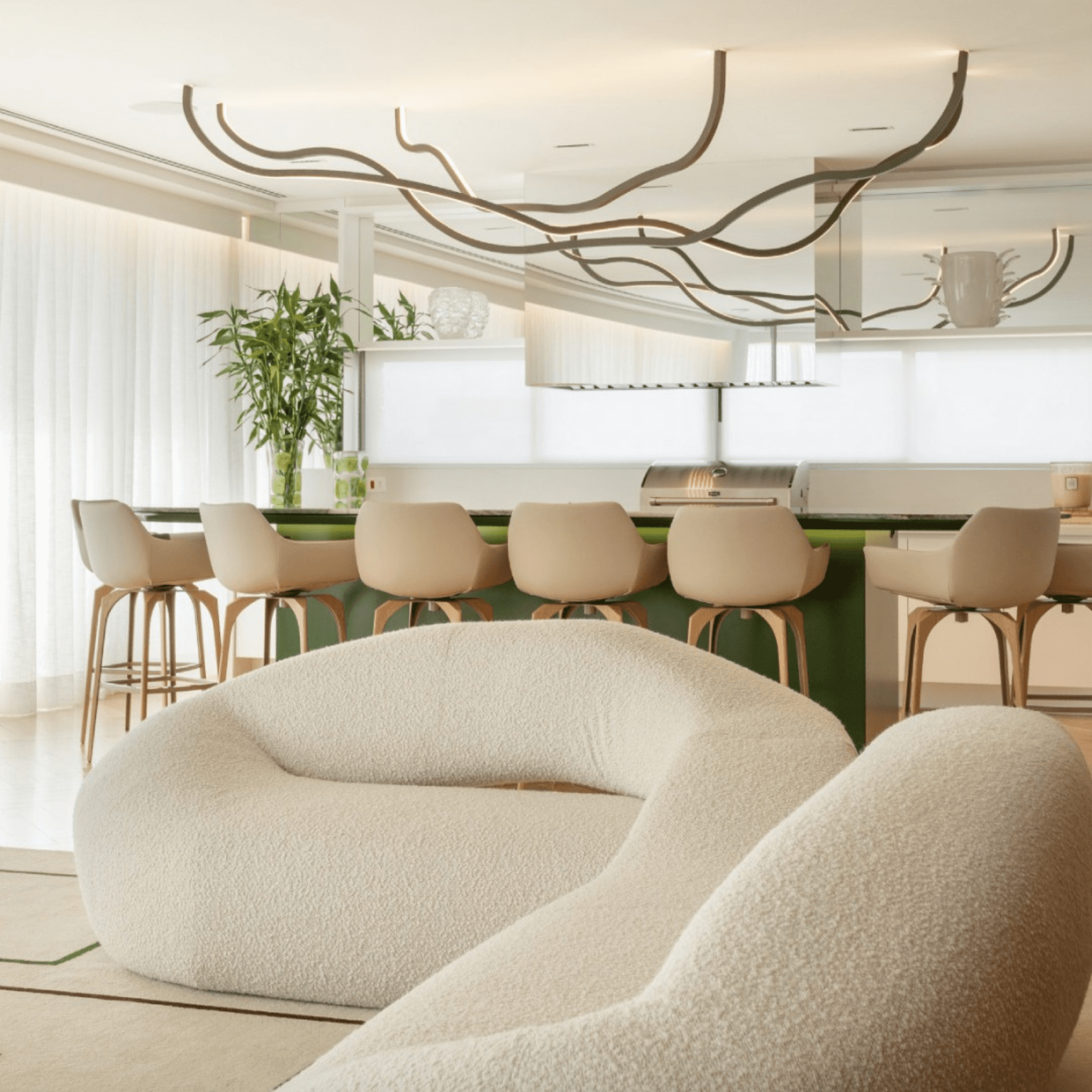 RRoyce Luxury — Softness, Composed